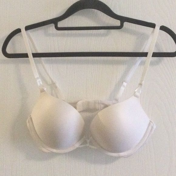 Victoria’s Secret Bombshell Push-up Bra
